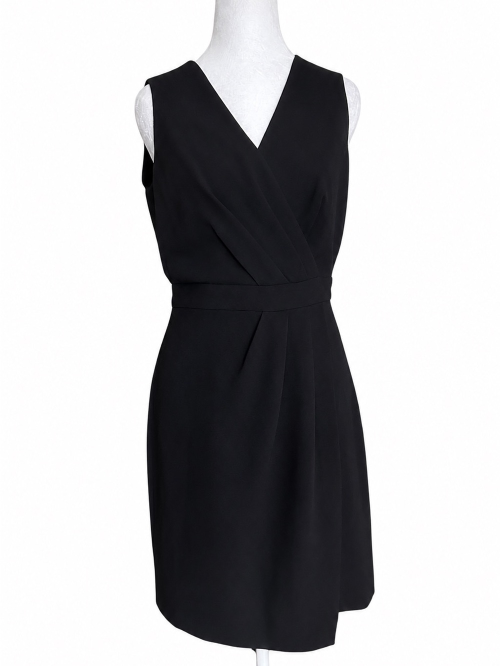 Club Monaco Winhona Dress Black Pleat Front Surplice V-Neck Sleeveless Size 4